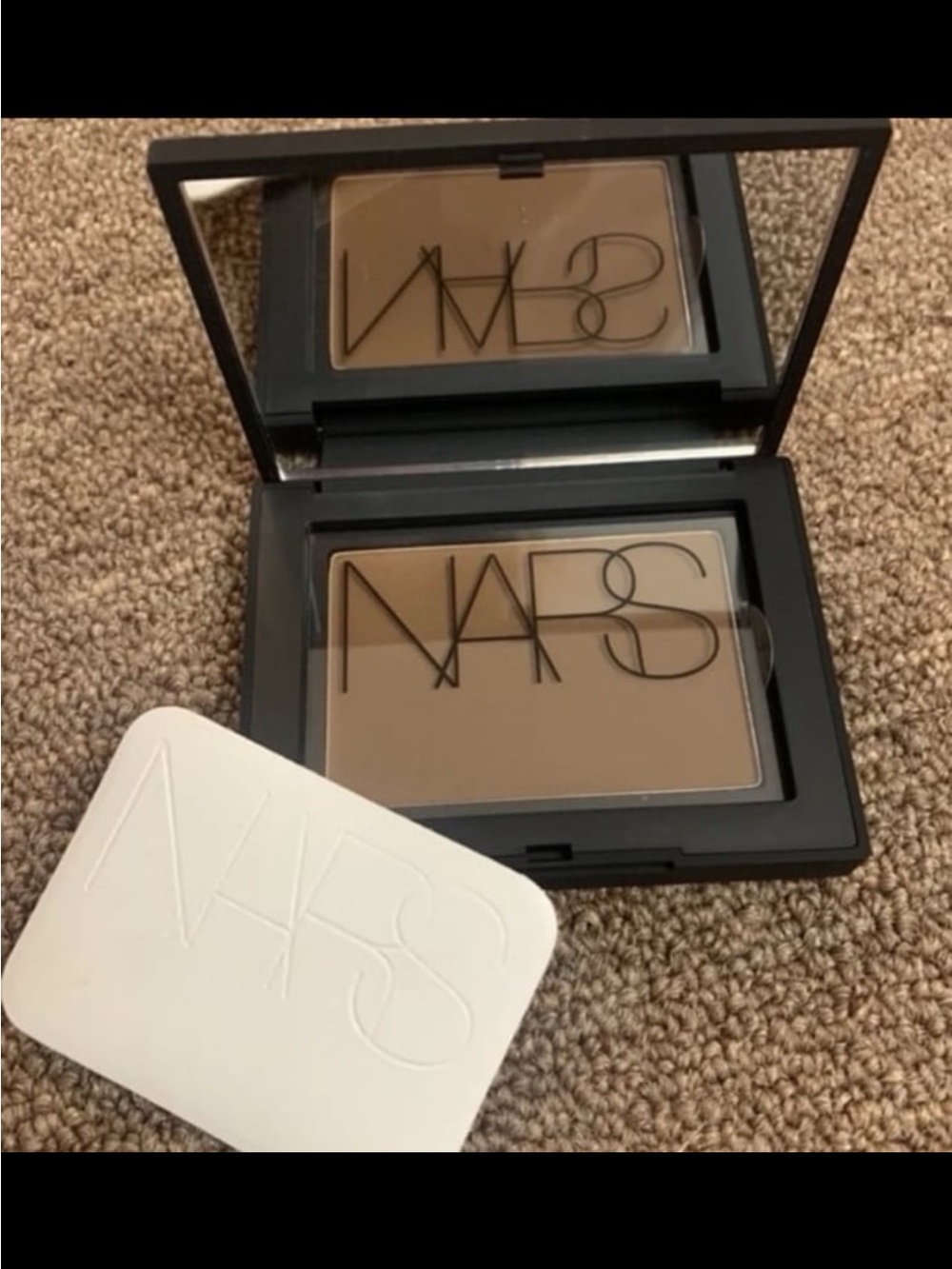 NARS soft velvet pressed powder in “VALLEY”